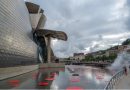 El entorno del Museo Guggenheim Bilbao se llena de lunares en un guiño hacia el trabajo de Yayoi Kusama